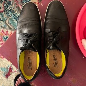 Mens casual dress shoe….size10